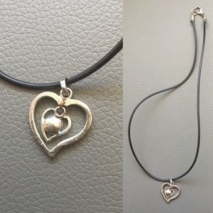 📿🖤 Silver Heart Pendant Charm Necklace